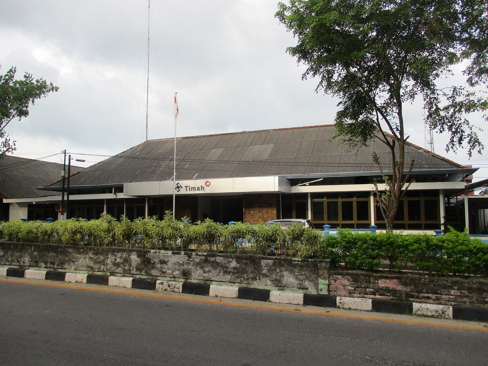 Kantor PT Timah di Sungailiat, Pulau Bangka